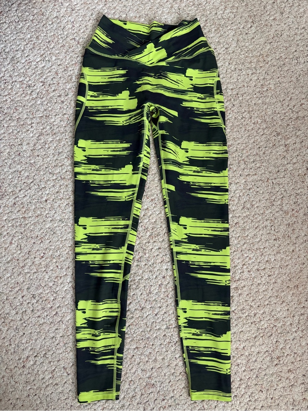 Alphalete Neon Green and Black Active Leggings